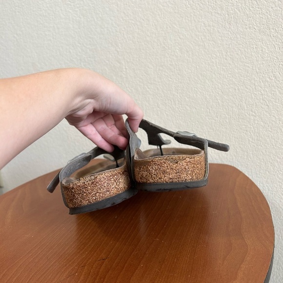 Birkenstock Gizeh Women’s Size 9 40 Metallic Slip On Birko-Flor Silver Sandal - Picture 8 of 11